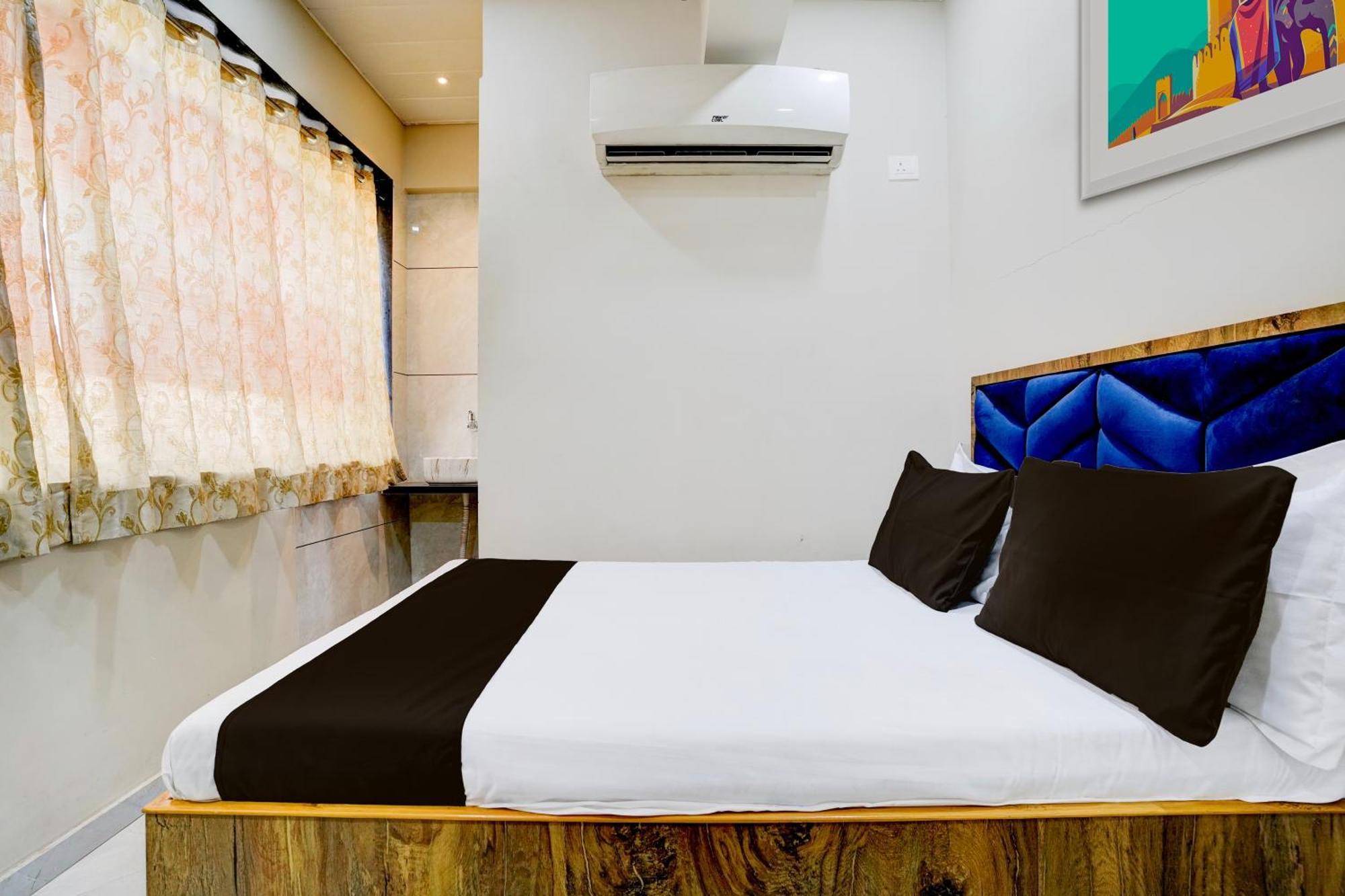 Super Hotel O Divine Fine Dine Lodging And Boarding Kalyān Exterior foto